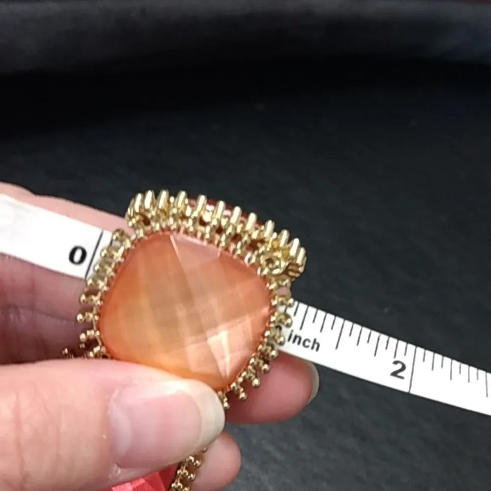 Unbranded gold colored